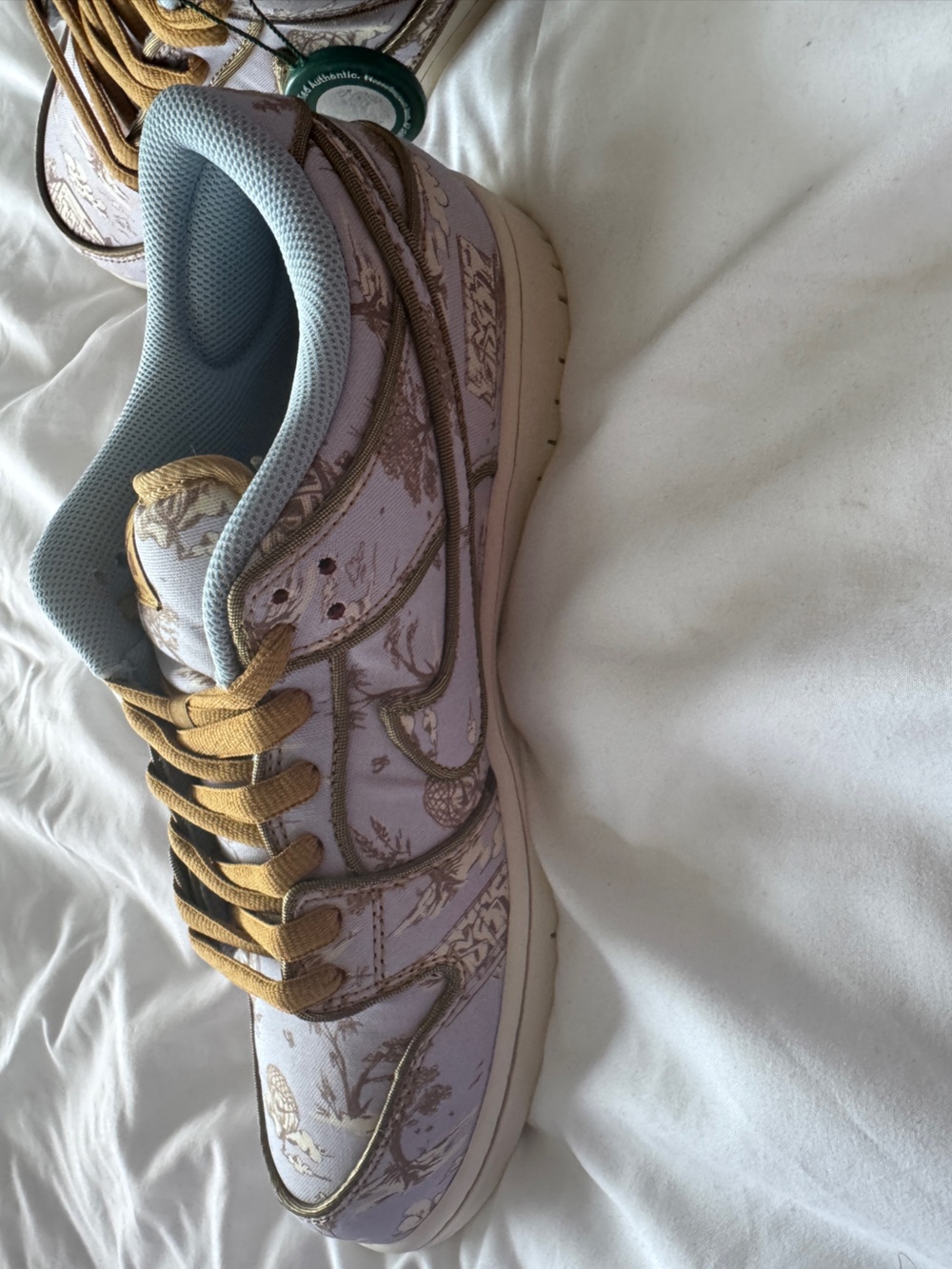 Nike Purple and White SB Skate Shoe Box - Picture 14 of 14
